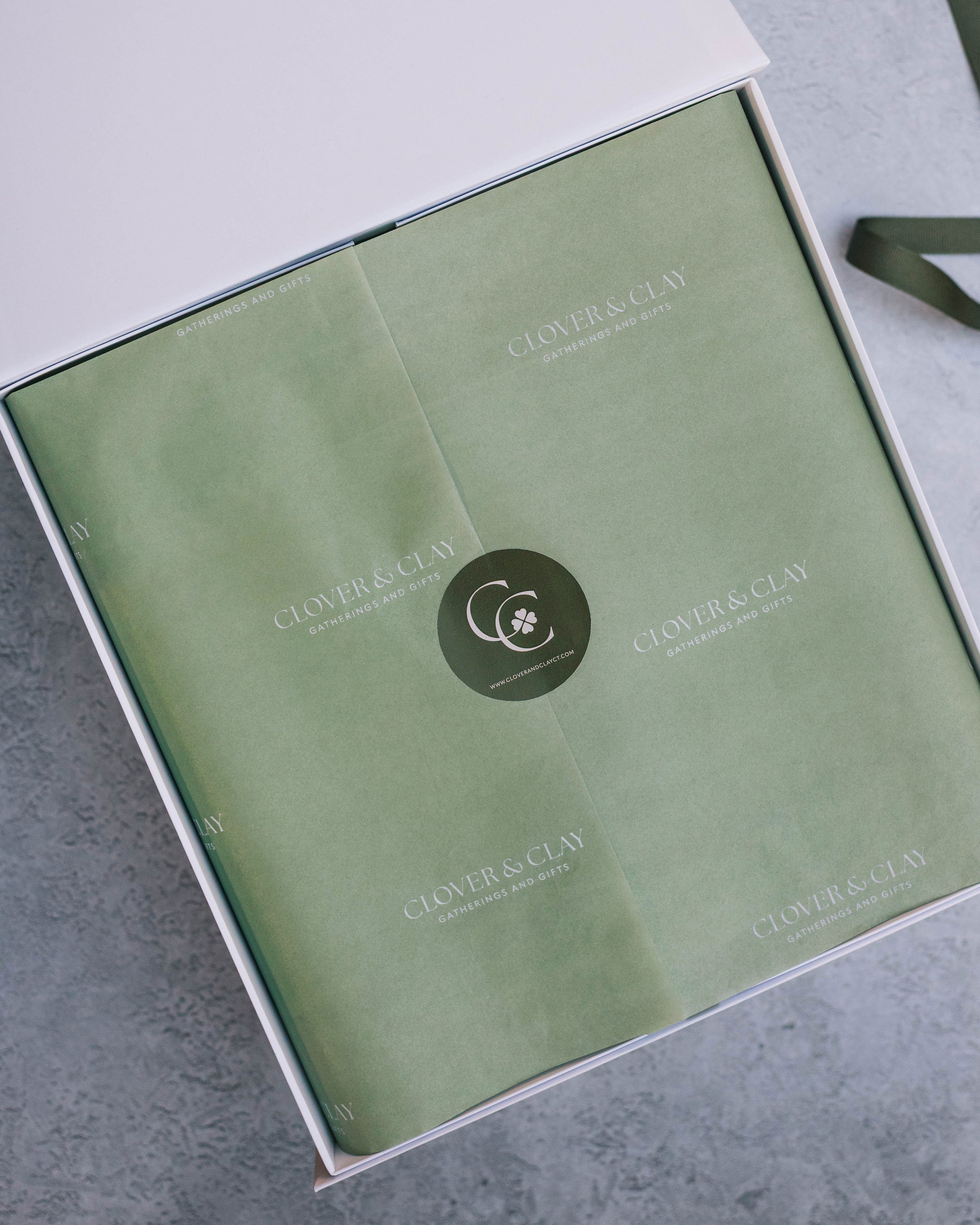 Cocktail Mixing Gift Set with Embroidered CT Cocktail Napkins