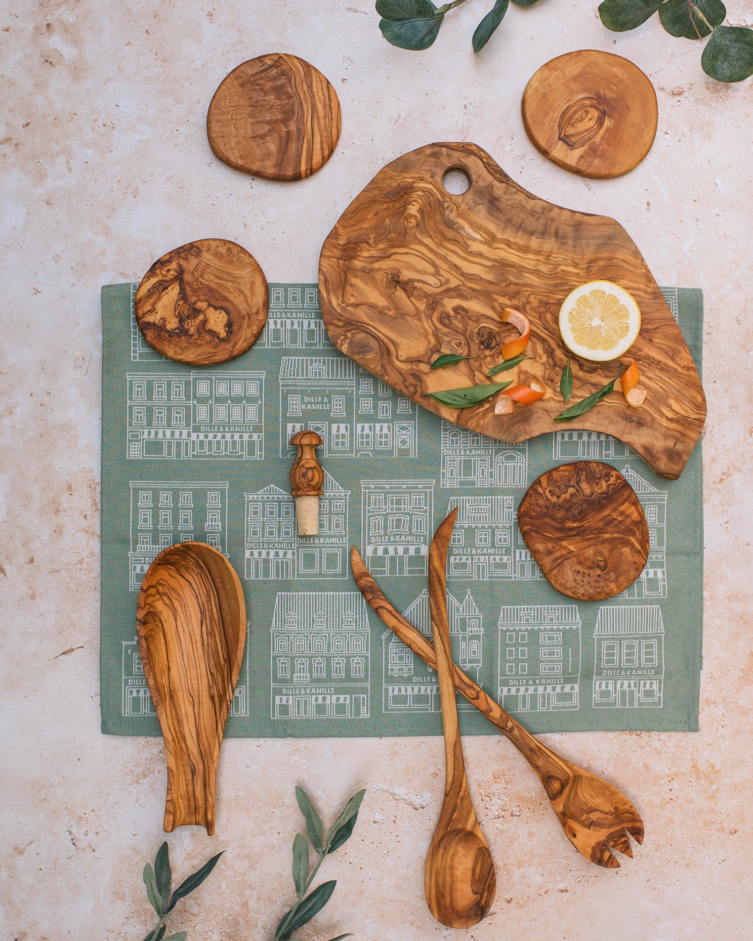 Olive Wood Entertainer's Gift Set